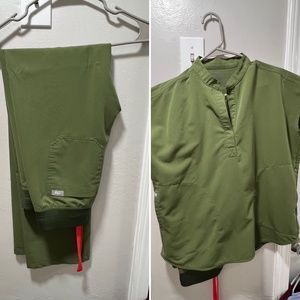 Figs Xs bottoms & Xs top